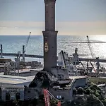 Dai Forti Lanterna 아파트 *